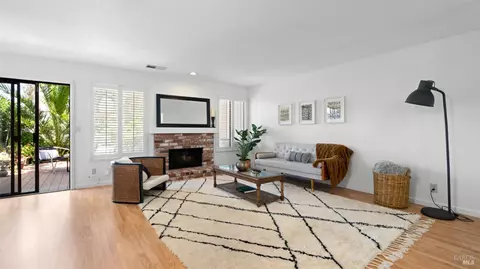 1297 Grove Cir, Benicia, CA 94510