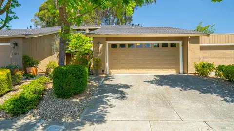 1297 Grove Cir, Benicia, CA 94510