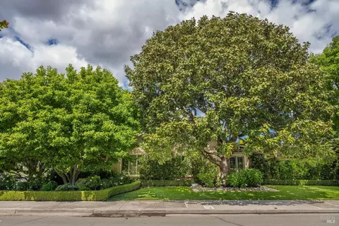 Exterior - 590 4th St E, Sonoma, CA 95476 photo 3 of 11