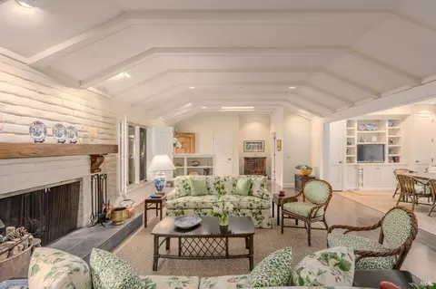 Living - 590 4th St E, Sonoma, CA 95476 photo 1 of 3