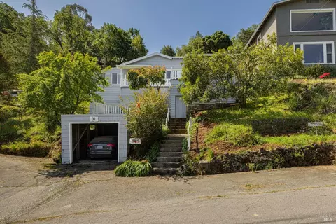 31 Martens Blvd, San Rafael, CA 94901