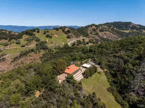 8000 Boonville Rd, Ukiah, CA 95482
