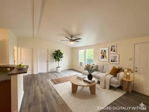 127 Apple Ln, Santa Rosa, CA 95407