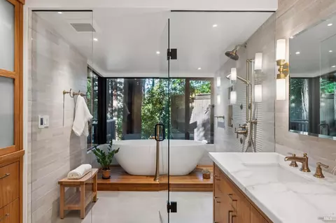 Bath - 399 Marion Ave, Mill Valley, CA 94941 photo 4 of 6