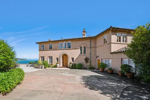 Exterior - 104 Bulkley Ave #1, Sausalito, CA 94965 photo 1 of 2