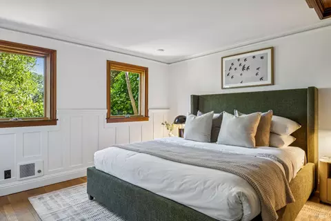 Bedroom - 104 Bulkley Ave #1, Sausalito, CA 94965 photo 1 of 3