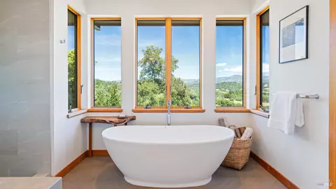 Bath - 6355 Mountain View Ranch Rd, Healdsburg, CA 95448 photo 1 of 6