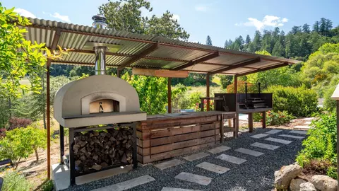 Kitchen - 6355 Mountain View Ranch Rd, Healdsburg, CA 95448 photo 5 of 7