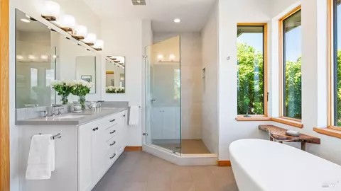 Bath - 6355 Mountain View Ranch Rd, Healdsburg, CA 95448 photo 2 of 6
