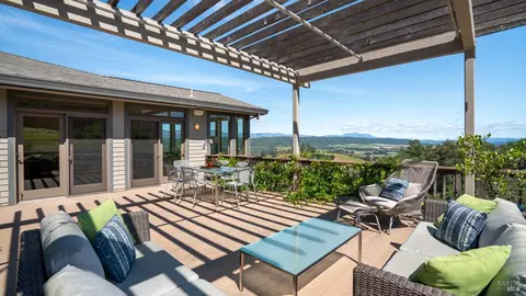 Exterior - 6355 Mountain View Ranch Rd, Healdsburg, CA 95448 photo 5 of 18
