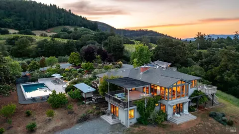 6355 Mountain View Ranch Rd, Healdsburg, CA 95448