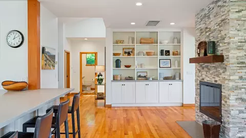 Entry Way - 6355 Mountain View Ranch Rd, Healdsburg, CA 95448 photo 1 of 3