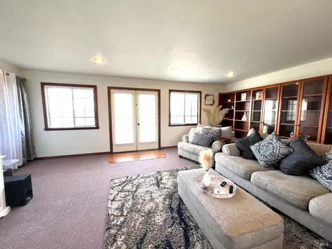 Living - 116 Spring St, Fort Bragg, CA 95437 photo 2 of 3