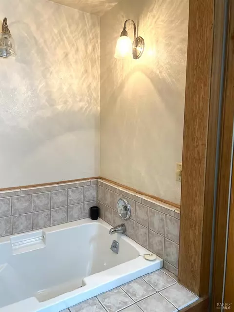 Bath - 116 Spring St, Fort Bragg, CA 95437 photo 3 of 3