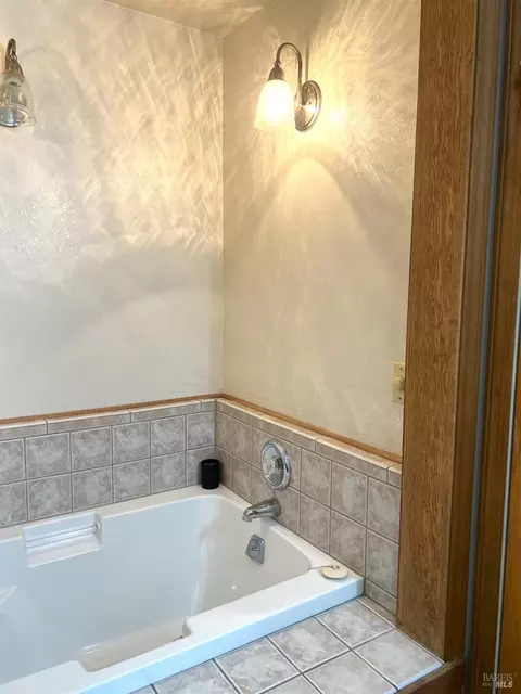 Bath - 116 Spring St, Fort Bragg, CA 95437 photo 3 of 3