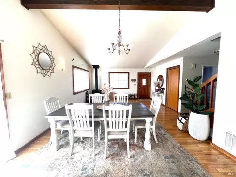 Dining - 116 Spring St, Fort Bragg, CA 95437 photo 4 of 4