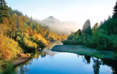 2491 Riverview Dr, Healdsburg, CA 95448