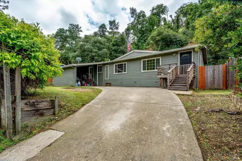 1033 Arroyo Grande Dr, Napa, CA 94558