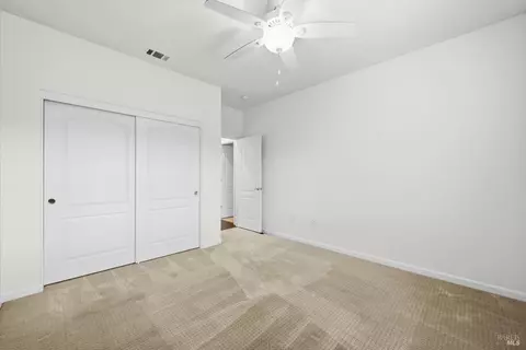 Bedroom - 4473 Avondale Cir, Fairfield, CA 94533 photo 3 of 6