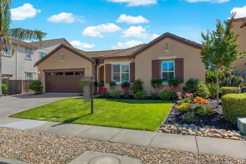 Exterior - 4473 Avondale Cir, Fairfield, CA 94533 photo 3 of 26
