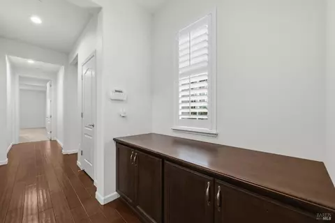 Entry Way - 4473 Avondale Cir, Fairfield, CA 94533 photo 8 of 8