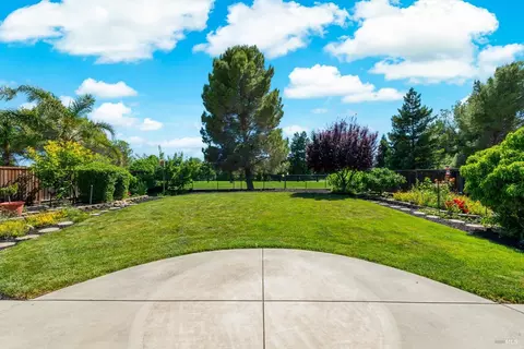 Exterior - 4473 Avondale Cir, Fairfield, CA 94533 photo 17 of 26