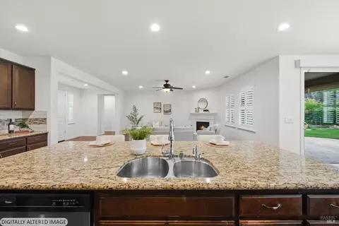 Kitchen - 4473 Avondale Cir, Fairfield, CA 94533 photo 9 of 10