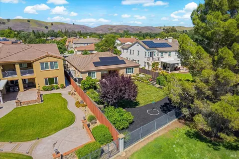 View/Area - 4473 Avondale Cir, Fairfield, CA 94533 photo 9 of 16