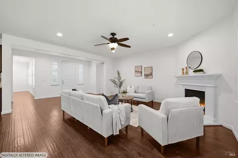 Living - 4473 Avondale Cir, Fairfield, CA 94533 photo 8 of 9