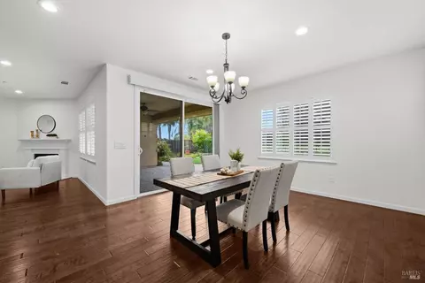 Dining - 4473 Avondale Cir, Fairfield, CA 94533 photo 2 of 3