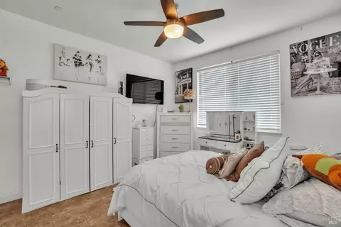 Bedroom - 8304 Shadi Ln, Winters, CA 95694 photo 2 of 10