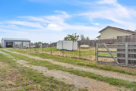 Exterior - 8304 Shadi Ln, Winters, CA 95694 photo 28 of 38