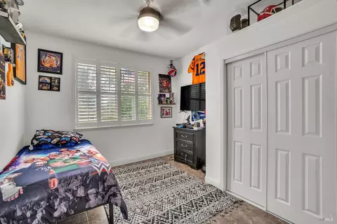 Bedroom - 8304 Shadi Ln, Winters, CA 95694 photo 6 of 10