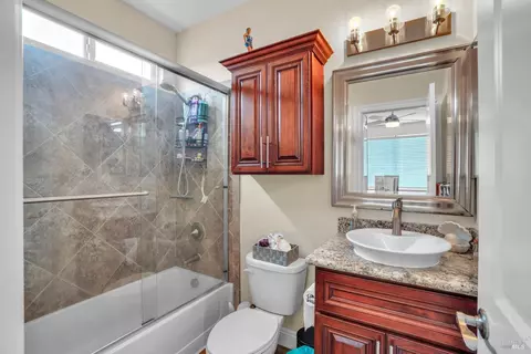 Bath - 8304 Shadi Ln, Winters, CA 95694 photo 1 of 8
