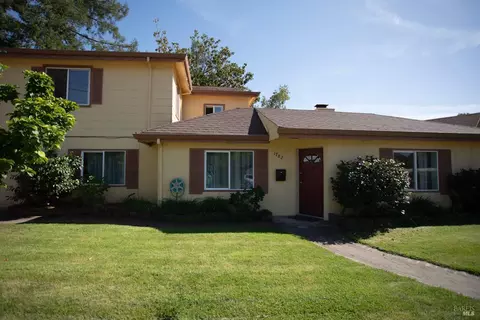 1782 Hoen Ave, Santa Rosa, CA 95405