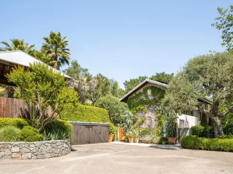 1015 Geysers Rd, Cloverdale, CA 95425