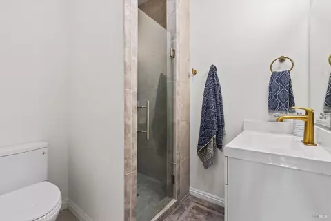 Bath - 4119 Campini Estates Dr, Vacaville, CA 95688 photo 7 of 11