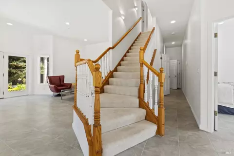 Entry Way - 4119 Campini Estates Dr, Vacaville, CA 95688 photo 4 of 5