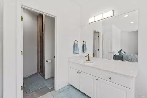 Bath - 4119 Campini Estates Dr, Vacaville, CA 95688 photo 5 of 11