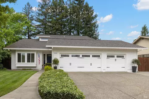 1041 Banbury Ct, Napa, CA 94558