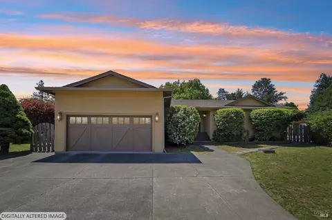 243 Princeton Dr, Sebastopol, CA 95472