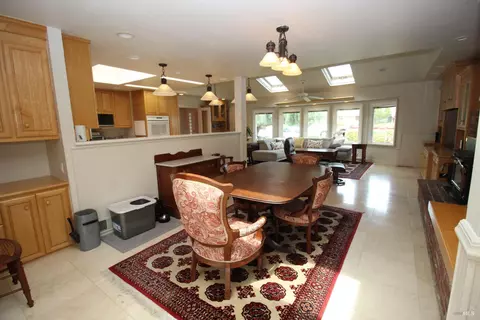 Dining - 875 Sievers Way, Dixon, CA 95620 photo 1 of 1