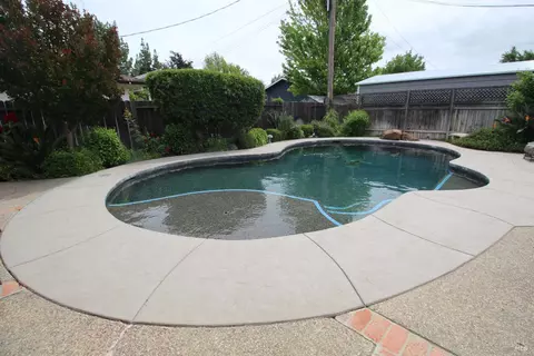 Exterior - 875 Sievers Way, Dixon, CA 95620 photo 5 of 7