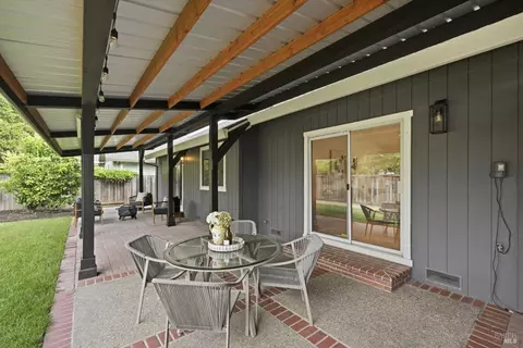 Exterior - 6183 Marsi Ct, Windsor, CA 95492 photo 8 of 11