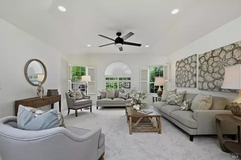 Living - 6183 Marsi Ct, Windsor, CA 95492 photo 2 of 3