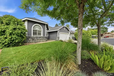 Exterior - 6183 Marsi Ct, Windsor, CA 95492 photo 5 of 11