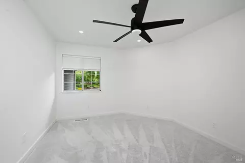 Bedroom - 6183 Marsi Ct, Windsor, CA 95492 photo 1 of 6