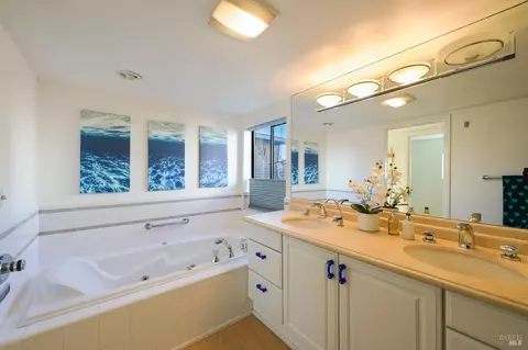 38 S 40 Dock, Sausalito, CA 94965 photo 23