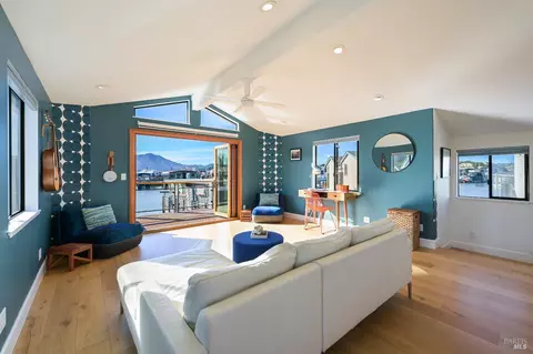 38 S 40 Dock, Sausalito, CA 94965 photo 2