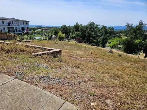 3780 Saint Andrews Dr, Santa Rosa, CA 95403